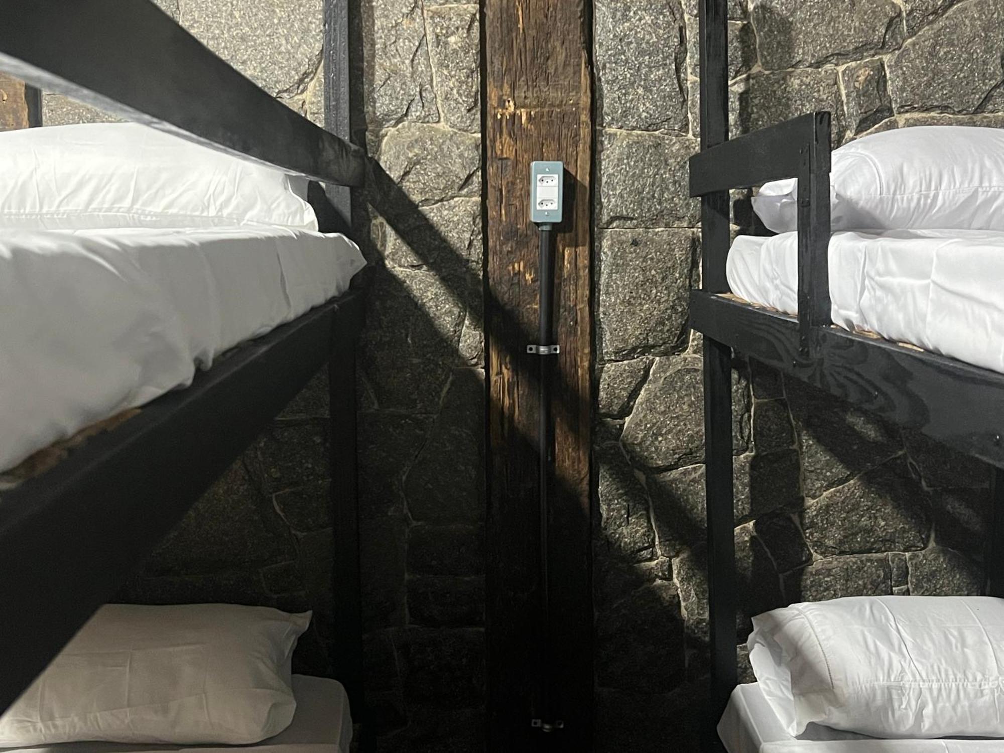 Hostal Castle Of Vibes -